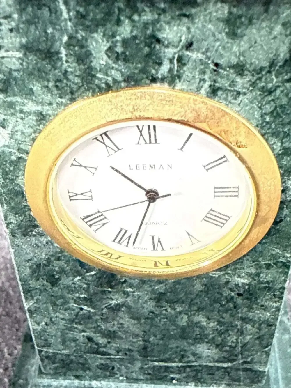 Vintage Leeman Green Marble Desk Clock Mantel Pedestal Quartz Movement